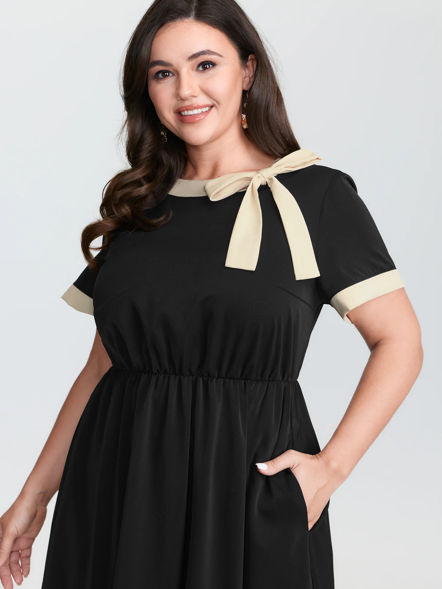 Bow Neckline Stretchy Waist Midi Dress - Image 2