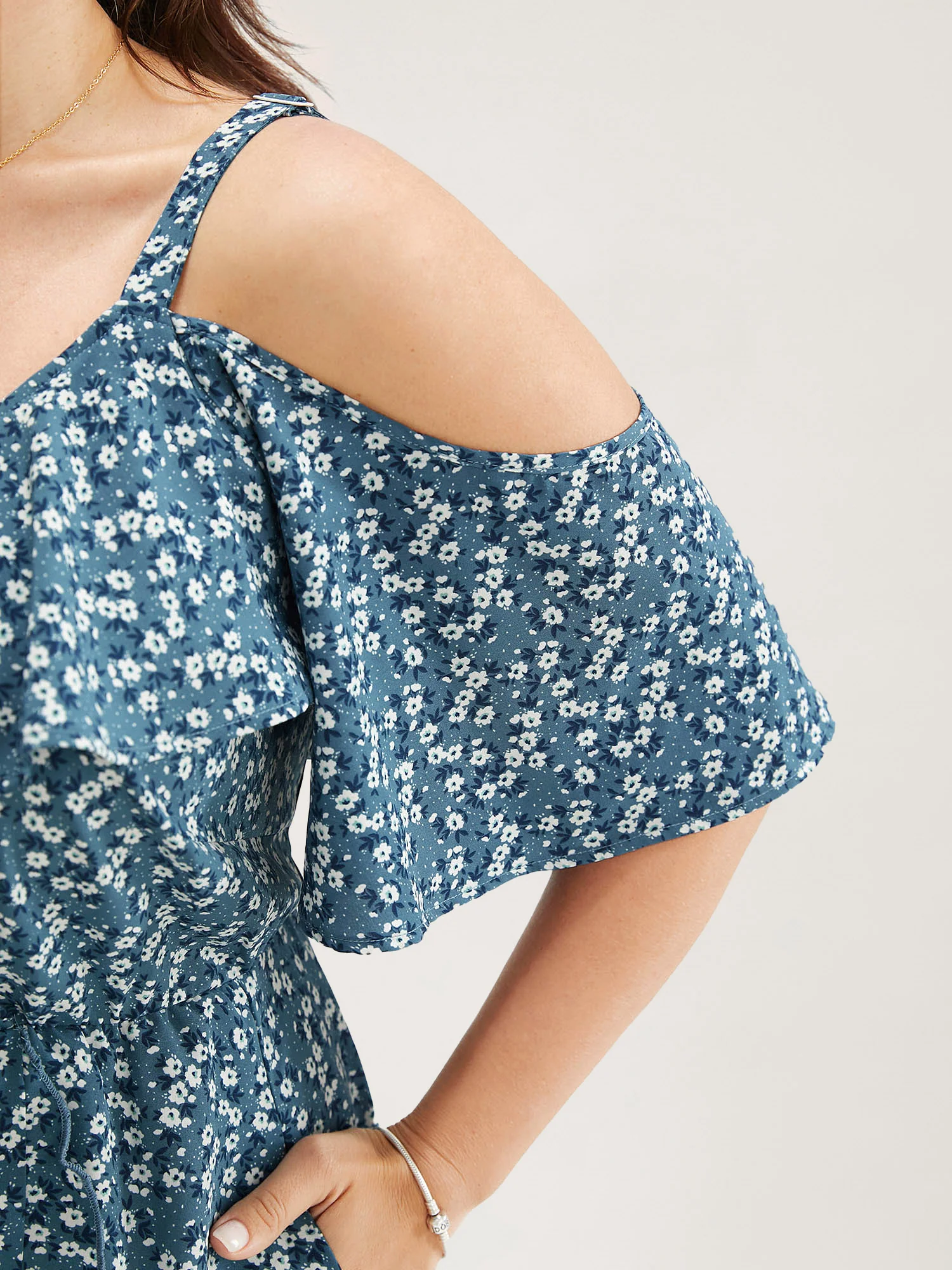 Ditsy Floral Pocket Wrap Cold Shoulder Ruffle Dress - Image 15