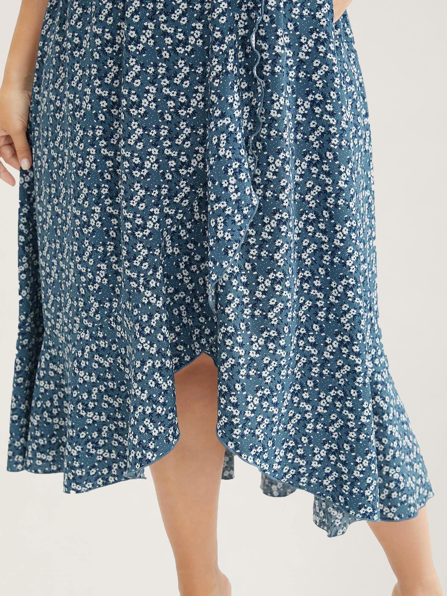 Ditsy Floral Pocket Wrap Cold Shoulder Ruffle Dress - Image 17