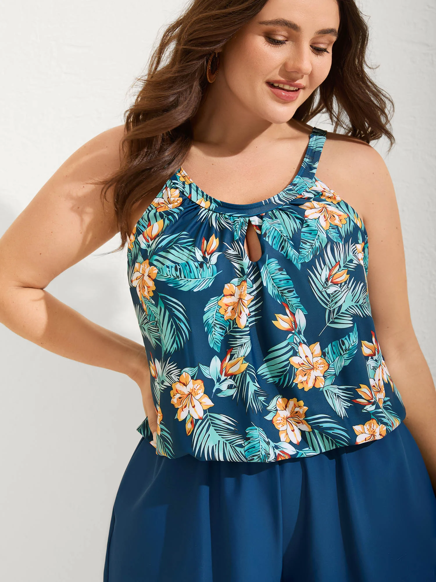 Floral Print Keyhole Pockets Swim Romper - Image 11