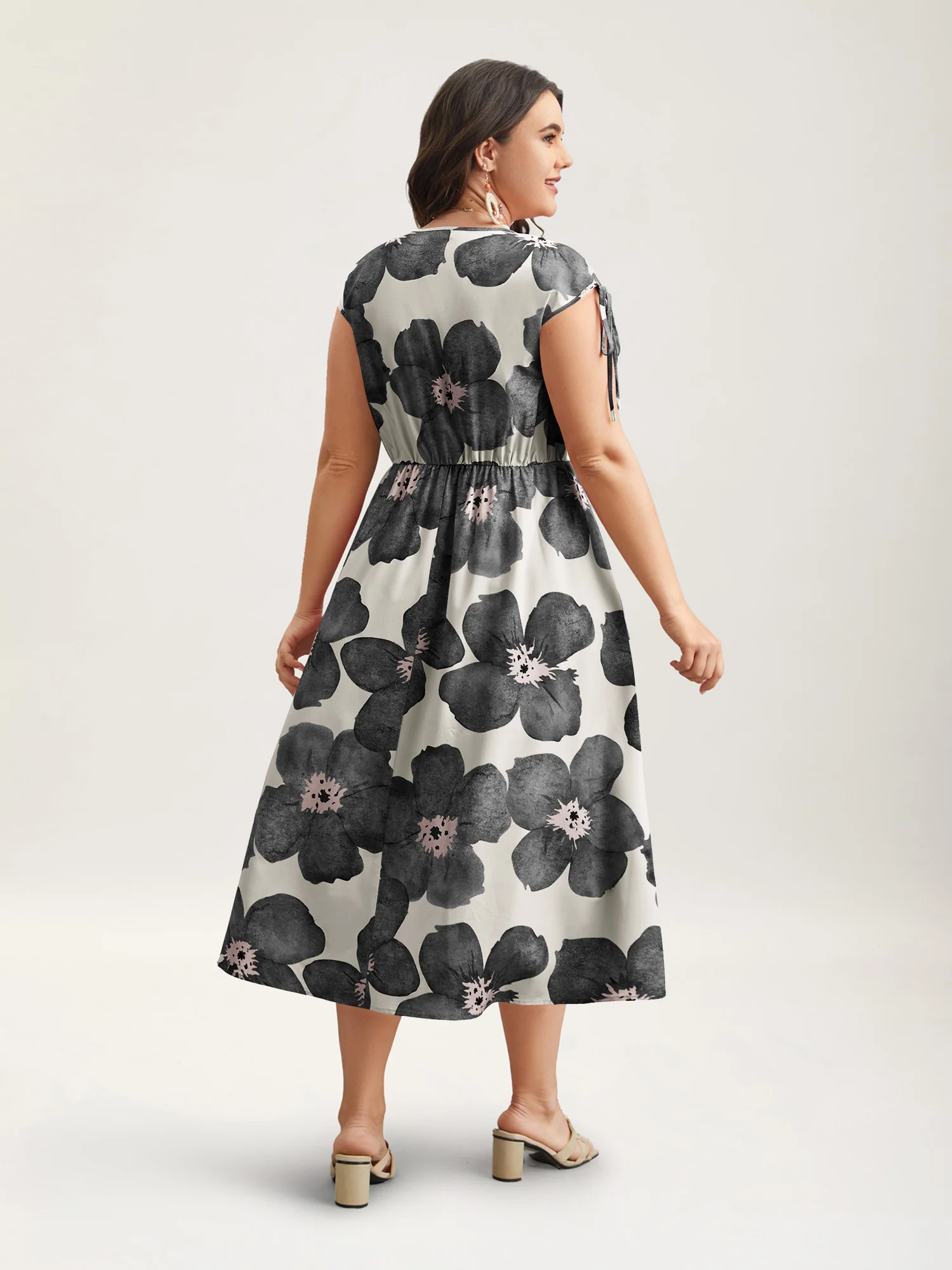 Floral Print V-Neck Tied Midi Dress - Image 4