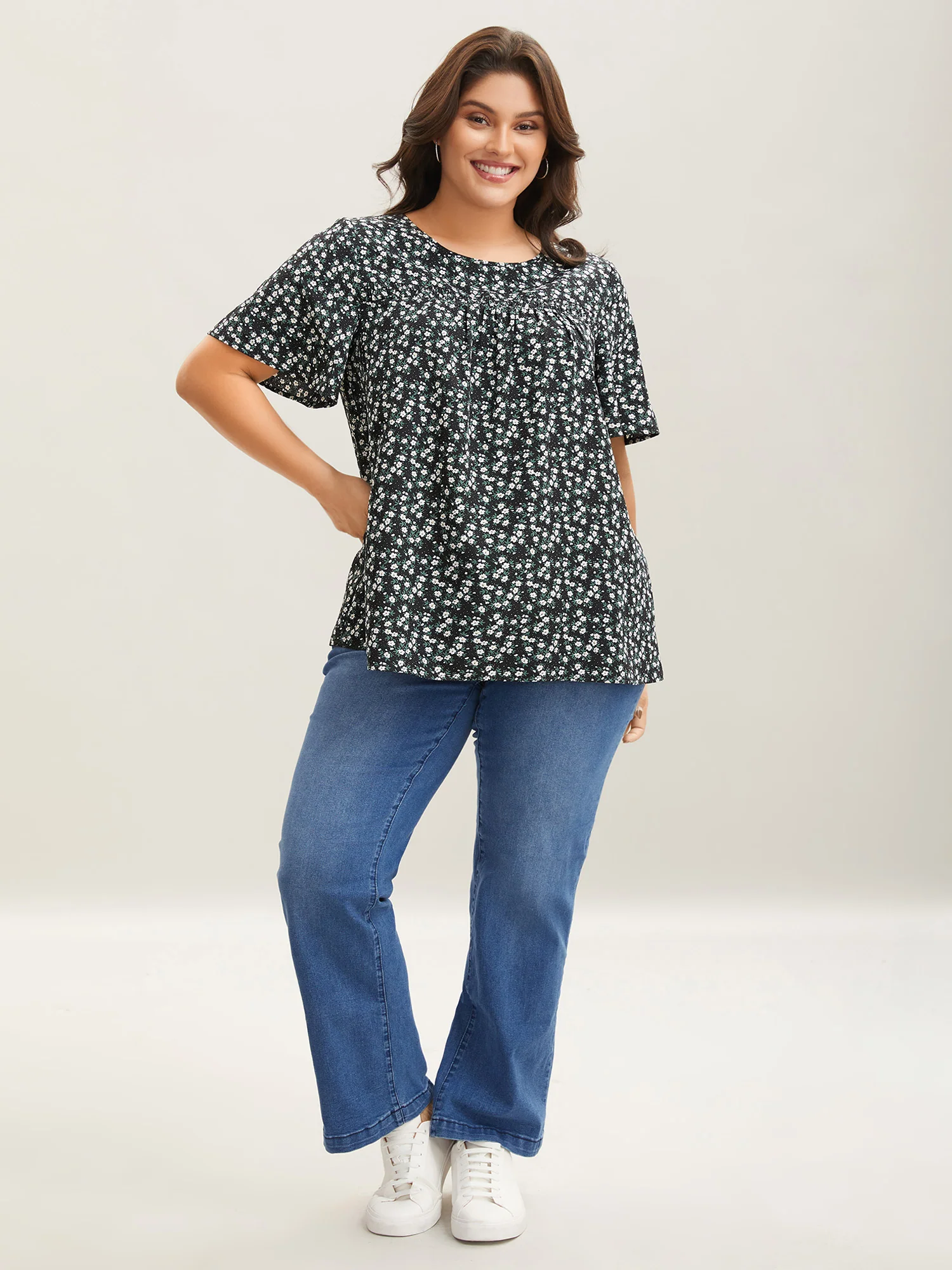 Floral Ruffle Sleeve Gathered Round Neck Blouse - Image 18