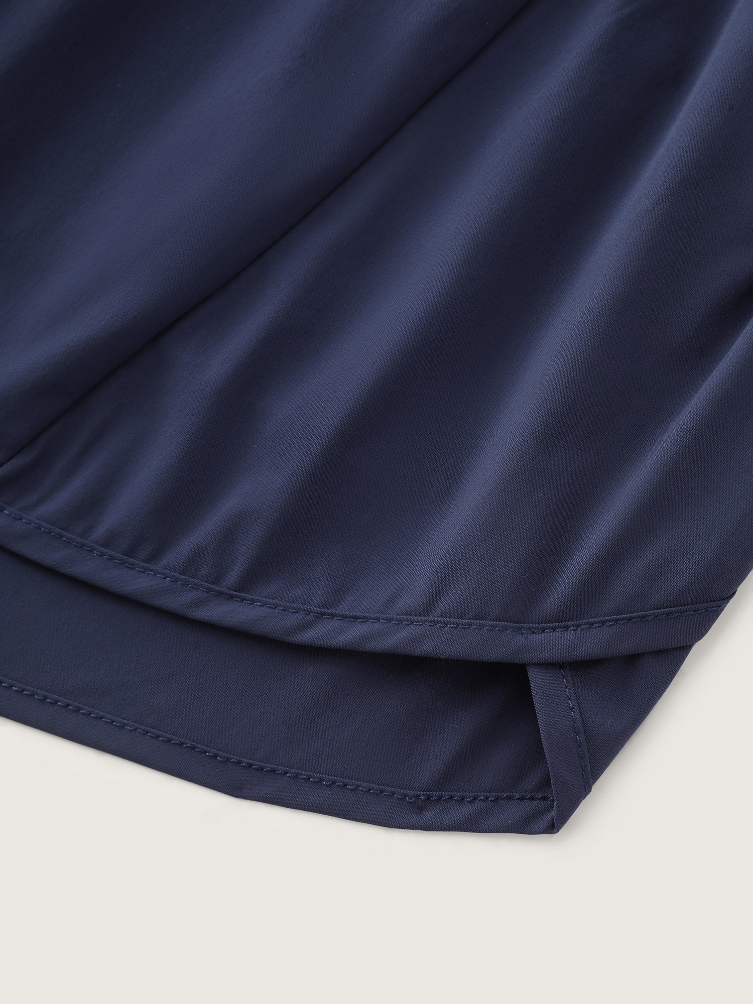 Stretchy Curvy Hem Shirred Waistband Shorts - Image 8