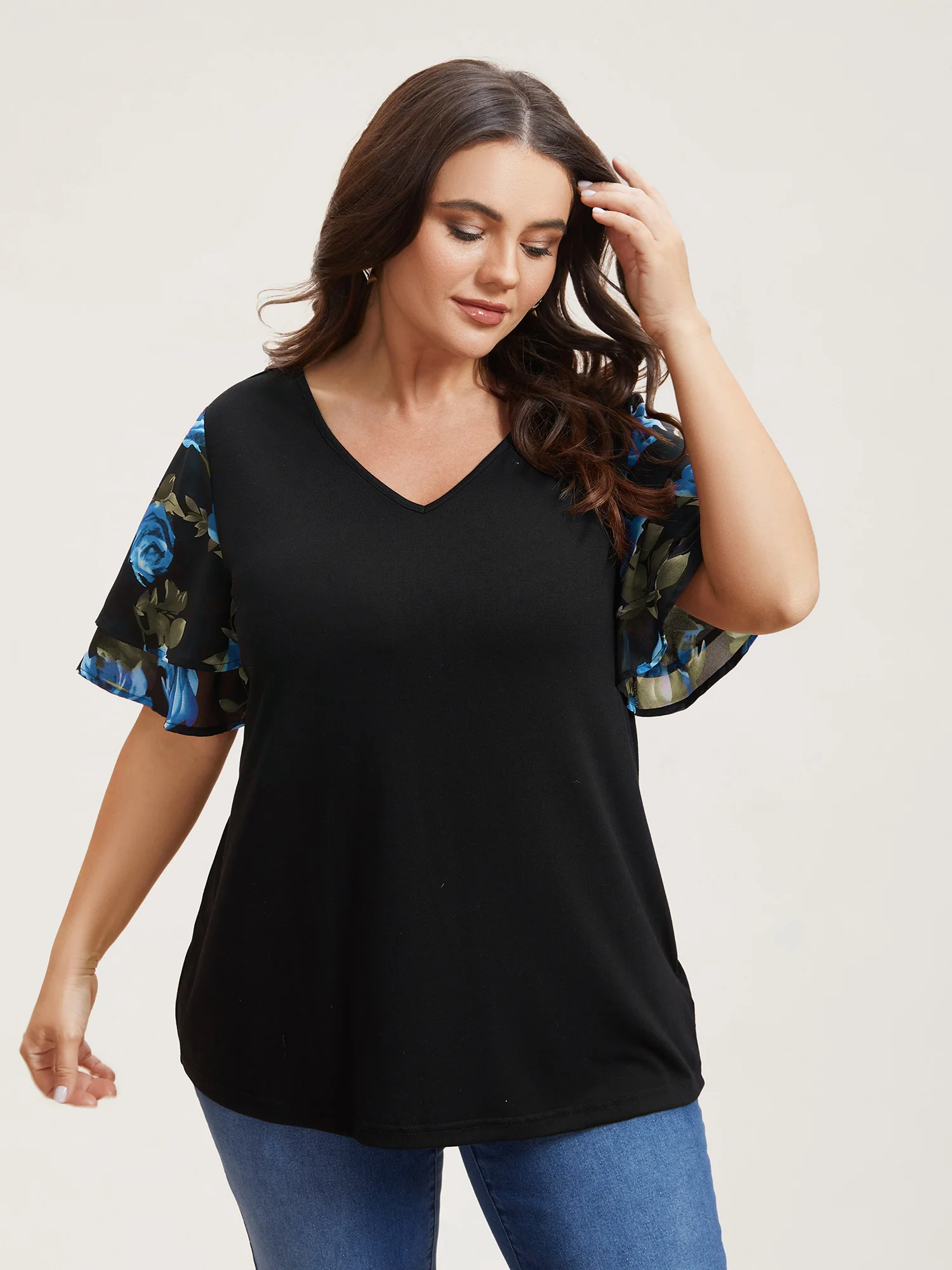 Stretchy Floral Lotus Sleeve V-Neck T-Shirt - Image 2
