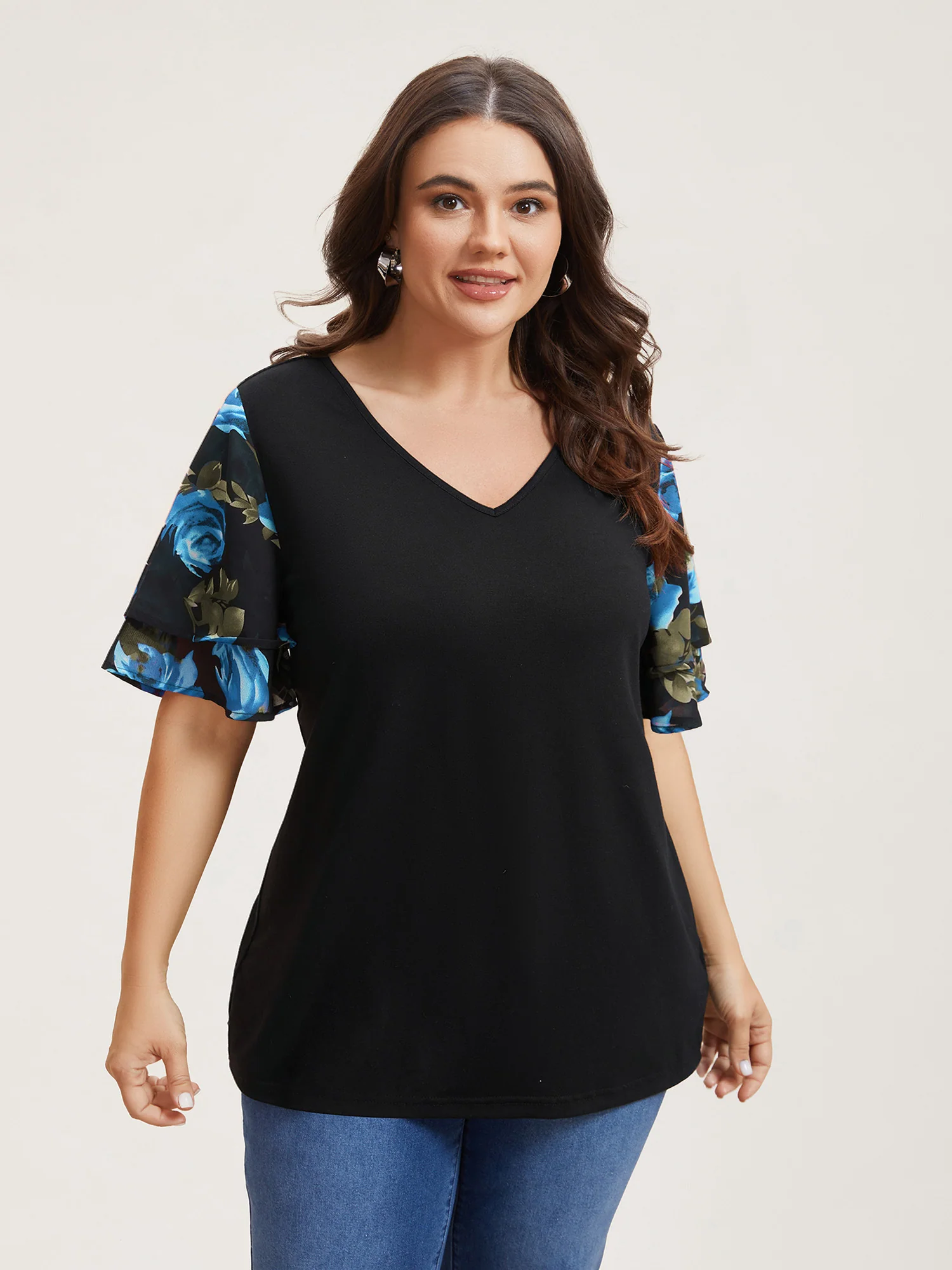 Stretchy Floral Lotus Sleeve V-Neck T-Shirt - Image 3
