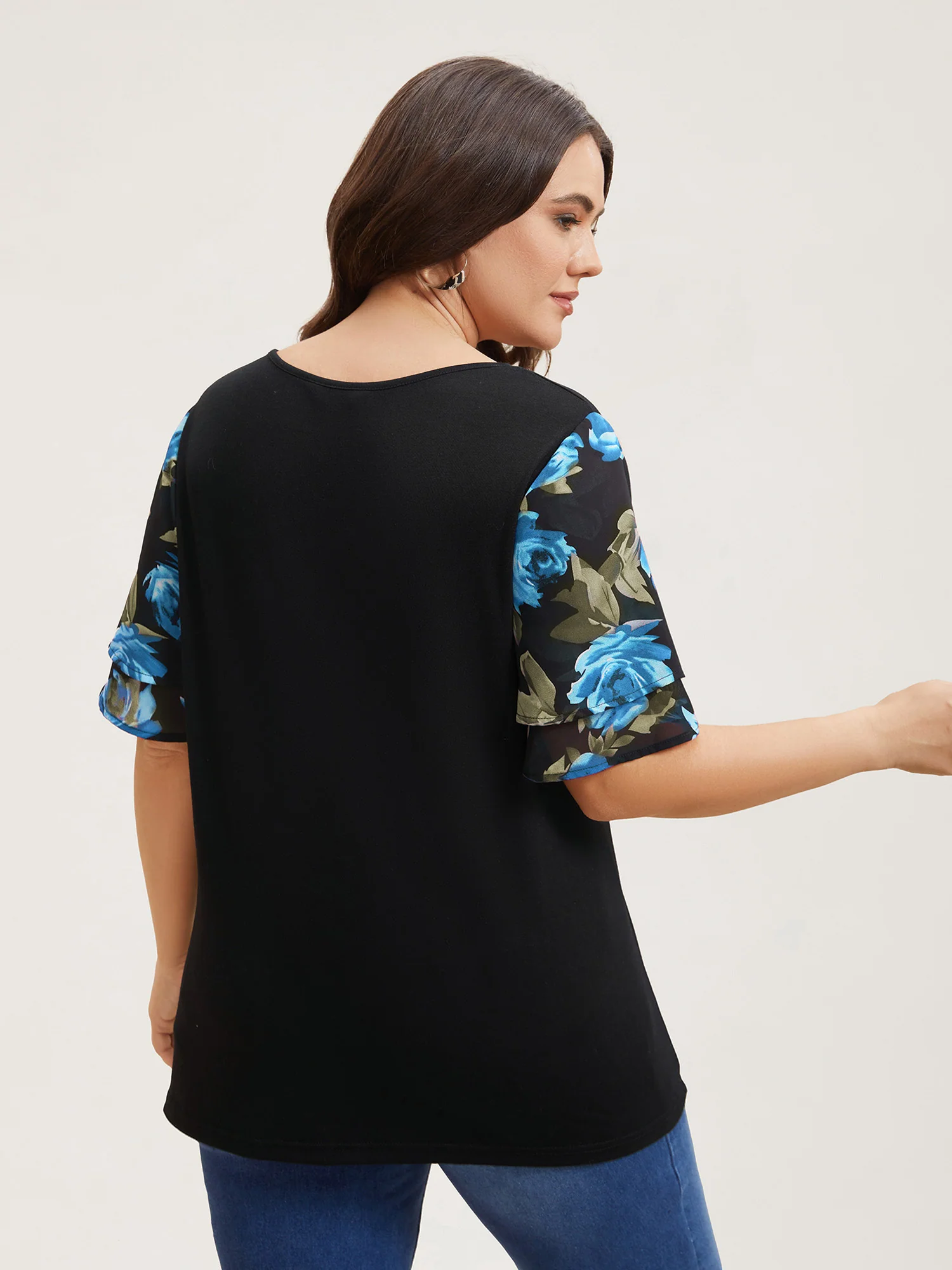 Stretchy Floral Lotus Sleeve V-Neck T-Shirt - Image 4