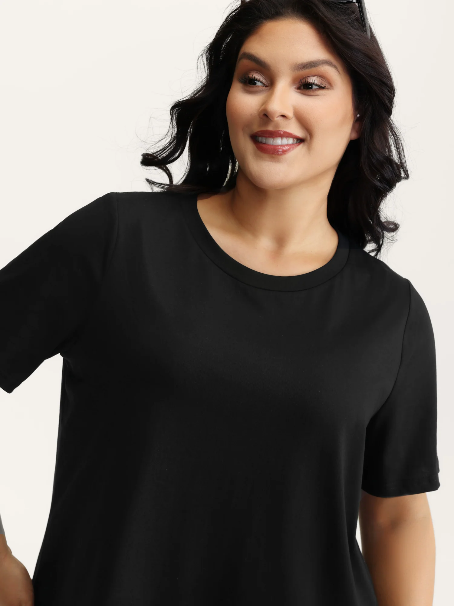 Stretchy Solid Crew Neck T-Shirt - Image 2
