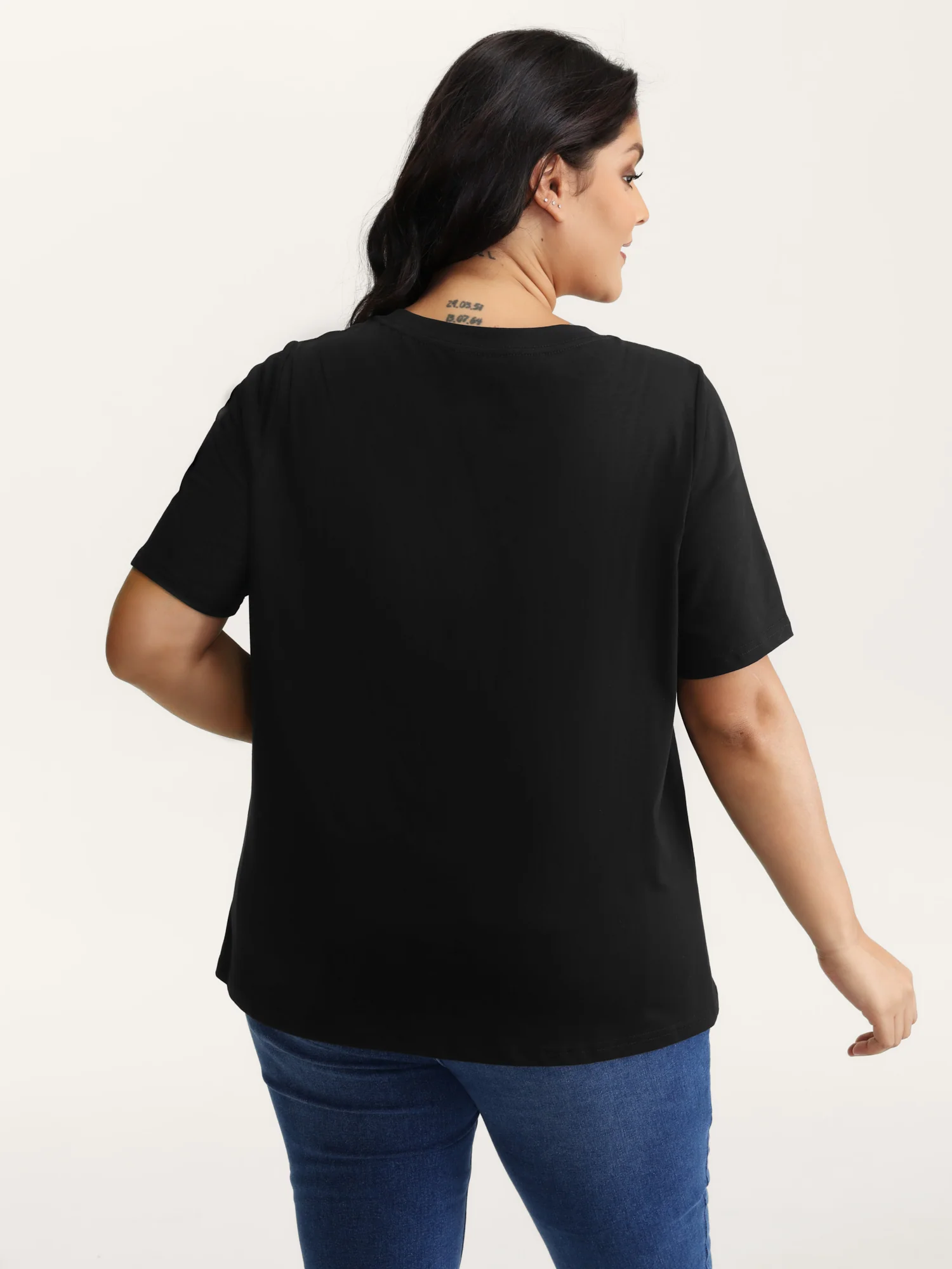 Stretchy Solid Crew Neck T-Shirt - Image 4