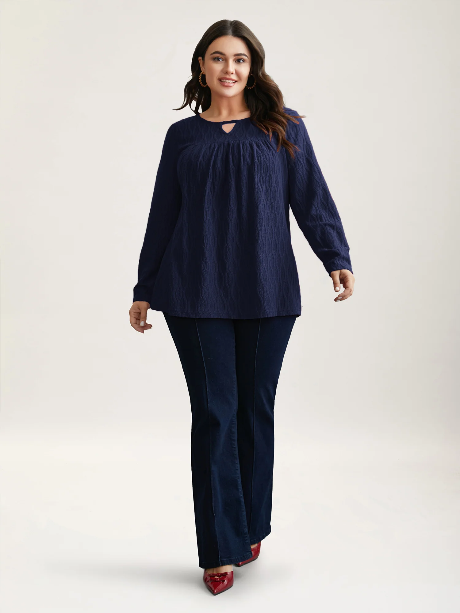 Textured Keyhole Gathered Knit Top - Image 2