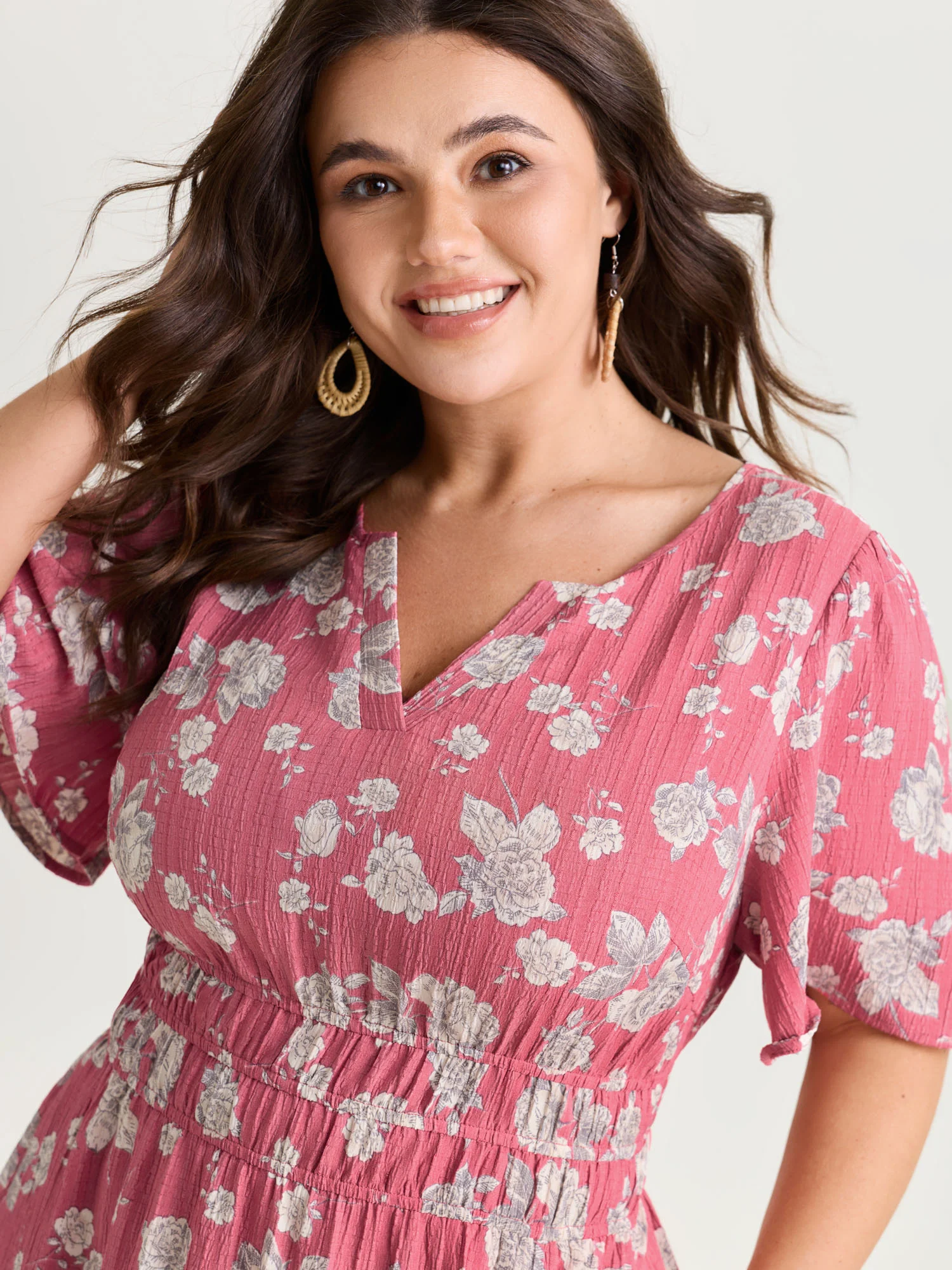 Textured Shirred Cinched Waist Maxi Dress - Image 17