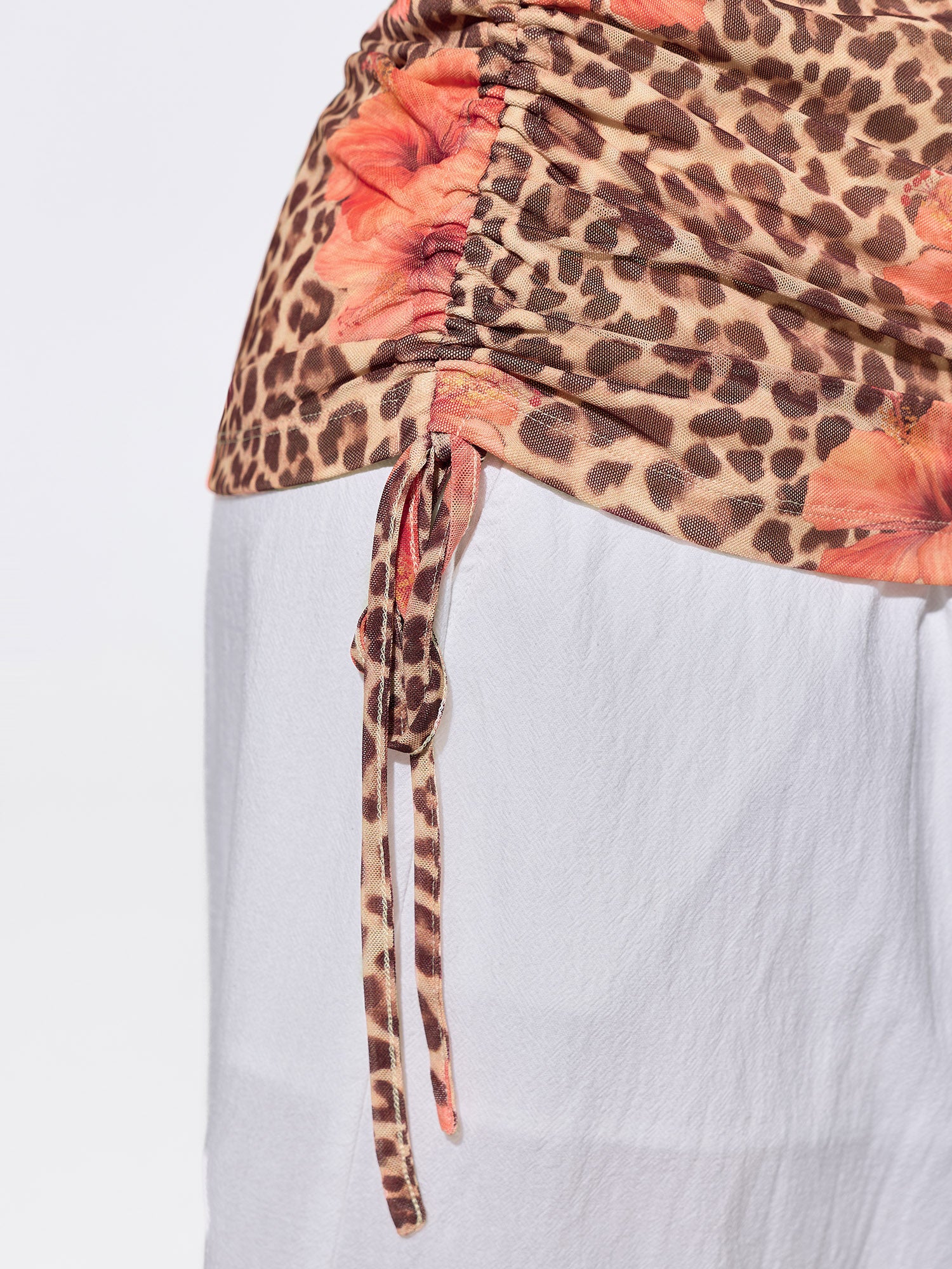 Wild-Side Leopard Print Stretchy Fitted T-Shirt - Image 3